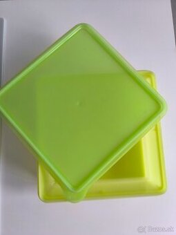Tupperware štvorcová nádoba 25x25 zelená