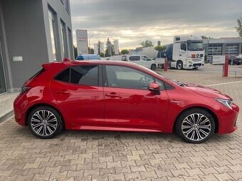 TOYOTA COROLLA r17 nové/nejazdené