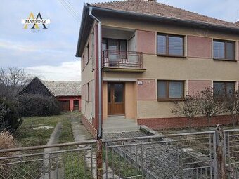 NA PREDAJ, Dvojpodlažný rodinný dom v obci Obeckov s pozemk