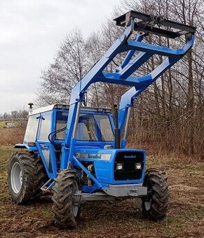 Středně velký italský Landini 5500 4x4