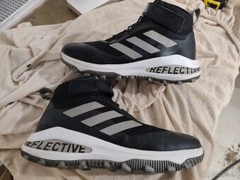 Zimné topánky Adidas Snow v 40 vlož 26 cm