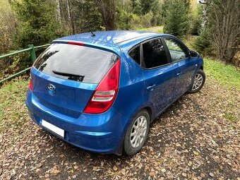 HYUNDAI I30 2010