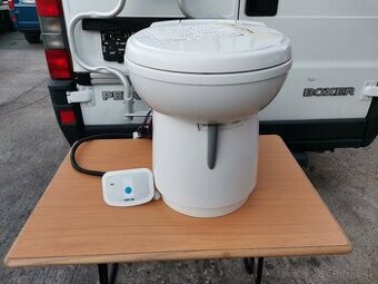 Predam WC do autokaravanu a obytneho privesu