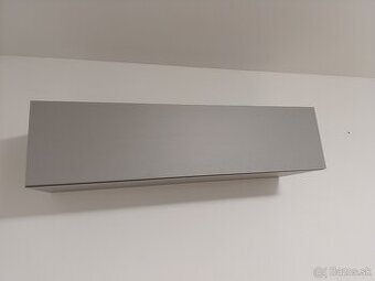 Závesná skrinka siva