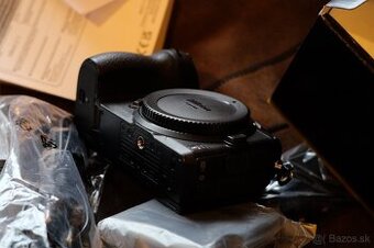 Nikon Z5 - 280 záberov - TOP stav - záruka 1 rok