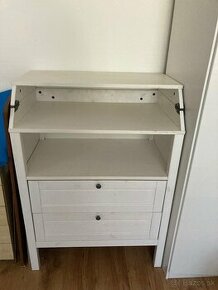 Prebalovaci pult s komodou