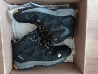Trekingove jesenne topanky Jack Wolfskin 37