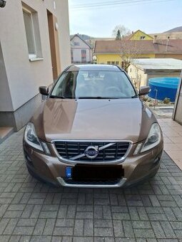Volvo XC60 2.4 D5  136kw MANUÁL