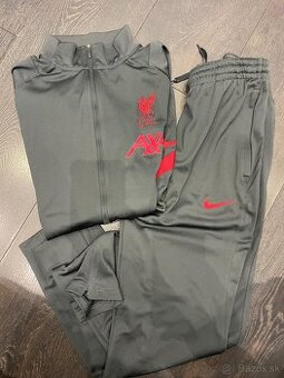 Suprava Nike-Liverpool