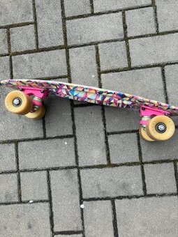 Skateboard detsky