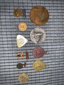 predam rozne mince a medajle