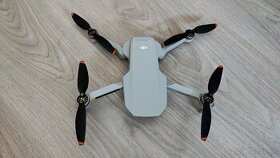 Predám dron DJI mini SE v záruke do 11.5.2024