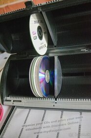 CD Box – DiscGear 100 ks
