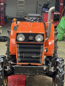 Hinomoto C174 4x4