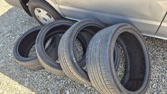 Letné 285/35 R22