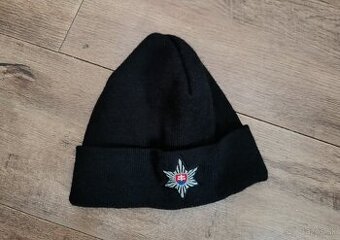 Zimná čiapka železničnej polície
