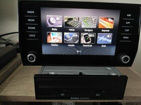 MIB2 Škoda Bolero Amundsen s Carplay a Android Auto