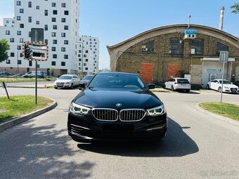 BMW G30 540i