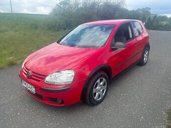VW GOLF 5 1.6i 74KW rv 2007 171000km