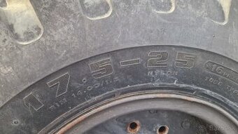 Predám Kolesá na UNK-320 s diskami