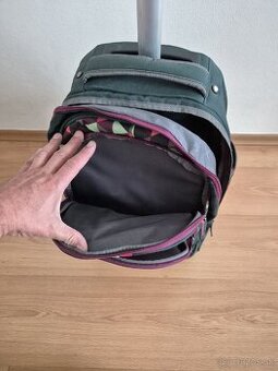 Školská taška na kolieska aj na chrbát