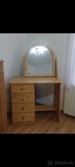 Toaletný/ kozmetický stolík