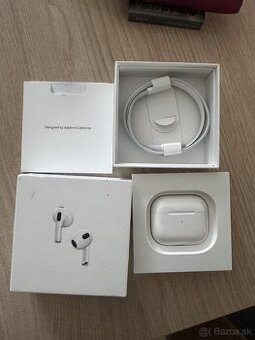 Apple AirPods 3 generácie