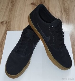 Nike SB Charge Solarsoft US13 málo nosené – 30 €