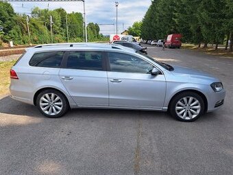 VW Passat B7 2.0 TDI 103kW kombi, automat, 2013