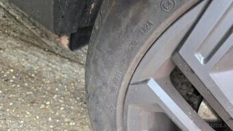 Predam pneumatiky Continental 235/50 R19