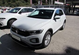 VW T-Roc 2023 1.5TSi 150k DSG virtual, full LED, odpočet DPH