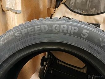 Zimne pneumatiky Semperit Speed-Grip5  215/65 R17