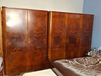 Retro spalna v povodnom stave