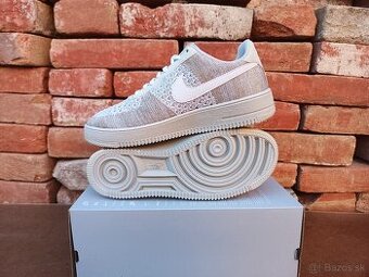 Pánské tenisky Nike Air Force 1 Flyknit, velikost 45, 44