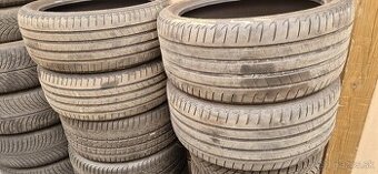 245/40 r21,  275/35 r21