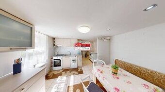 REZERVOVANÉ  (1.072 m²) DOM - RODINNÁ CHATA NA BINDTE