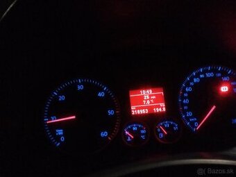 Volkswagen golf 1,9 77 kw