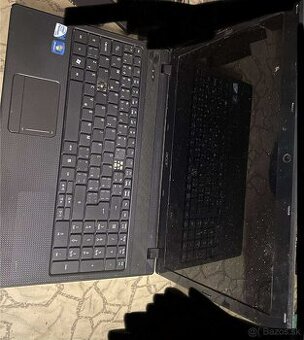 Ponukám nefunkčné notbebooki na diely