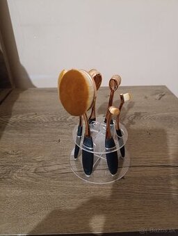 Predám kozmetické štetce