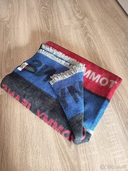 Dámsky šal Tommy jeans
