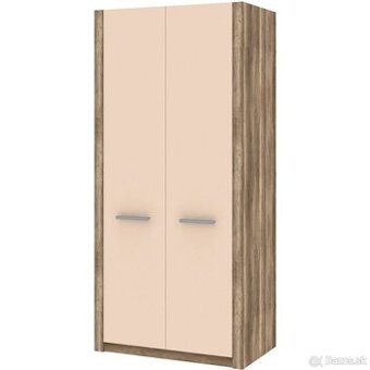 Kúpim šatníkovú skriňu Decodom Alex.