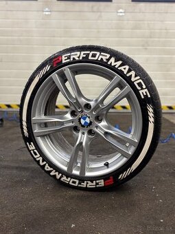 Originál BMW Sada 5x120 R18 Styling 641 M4