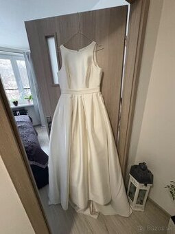 Svadobné šaty
