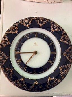 Porcelánové hodiny