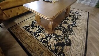 Konferencny stolik masiv