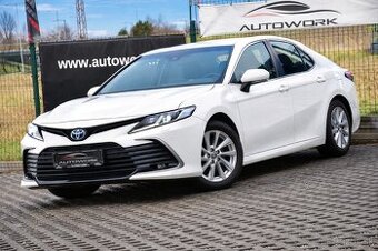 Toyota Camry 2.5 Hybrid Kúpené_v_SR ODPOČET_DPH 10/2021