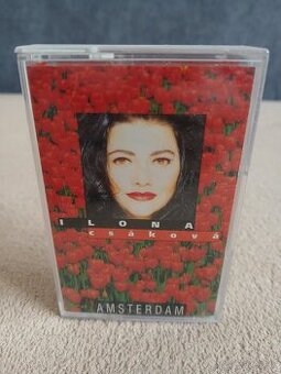 Ilona Csáková – Amsterdam