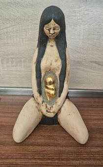 Dekoračná soška – Symbol materstva a plodnosti ❤️