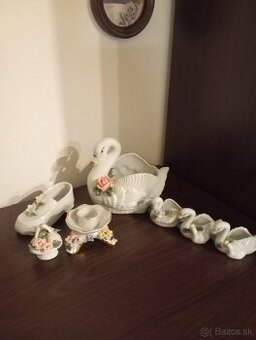 porcelánové dekorácie - labute, svietnik, ..