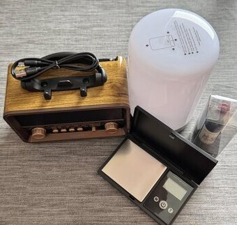 Radio,led lampa,mini vaha zadarmo otvarak 15€